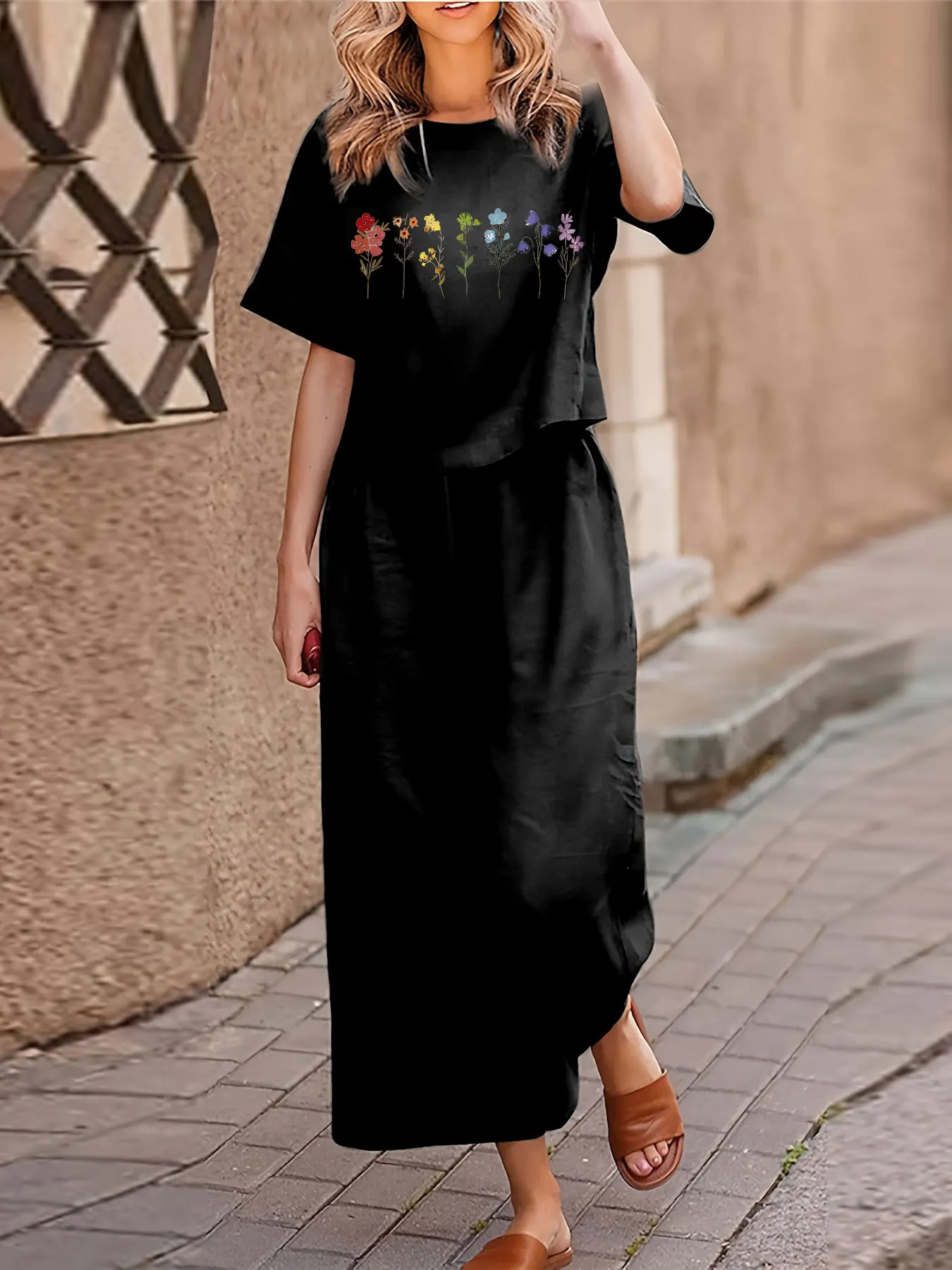 Женский повседневный комплект из двух предметов больших размеров, футболка с короткими рукавами и принтом, брюки, комплект из двух предметов, свободный круглый вырез
Женский повседневный комплект из двух предметов больших размеров, футболка с короткими рукавами и принтом, брюки, комплект из двух предметов, свободный круглый вырез