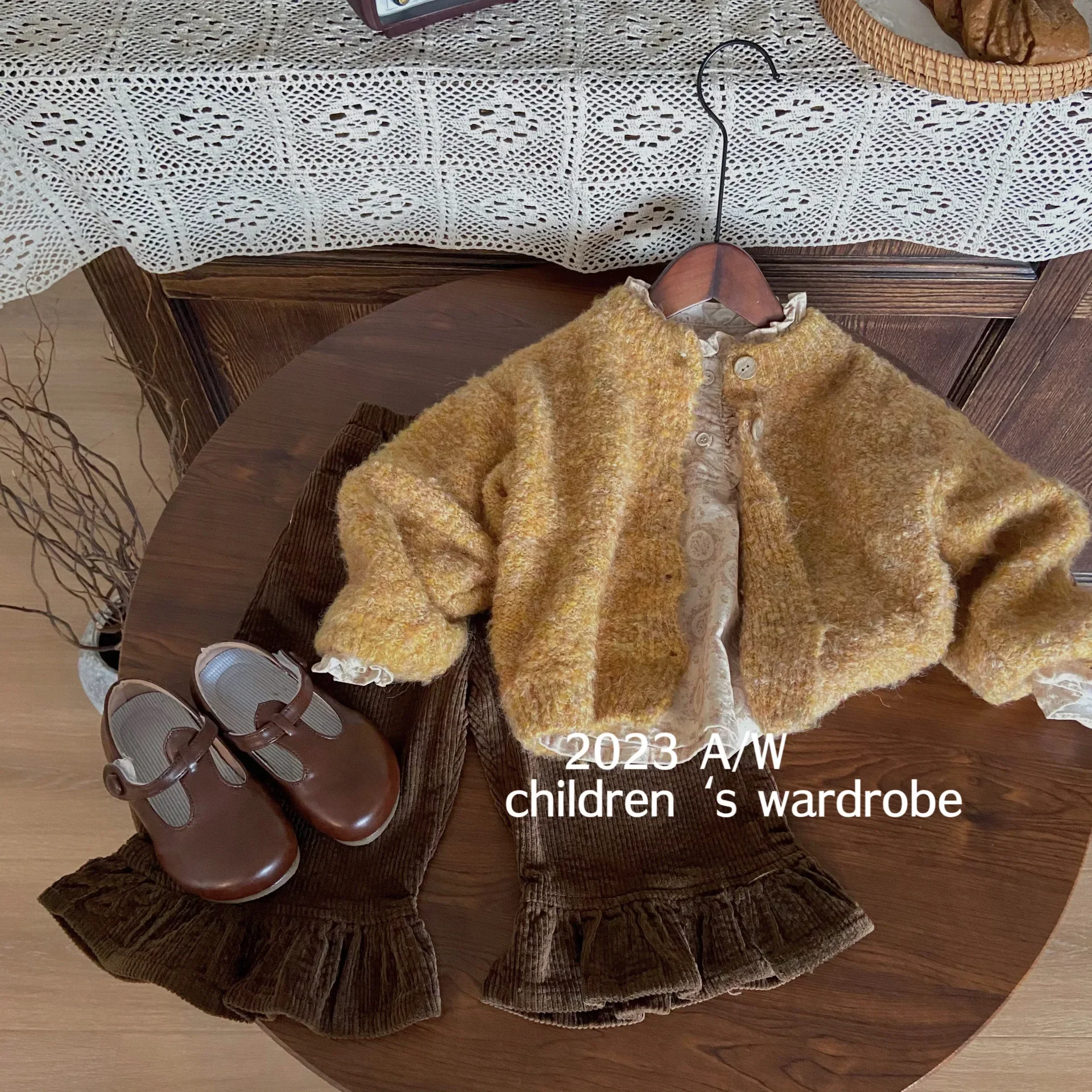 Girl Clothes Suit Korean Style Children Clothing Girls Set 2023 New Style Children Cardigan Sweater Shirt Pants Three-piece Set
Girl Clothes Suit Korean Style Children Clothing Girls Set 2023 New Style Children Cardigan Sweater Shirt Pants Three-piece Set