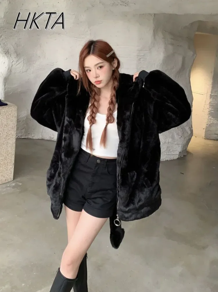 Halloween Little Devil Original Ear Hair Plush Coats Women 2024 Autumn Winter New Thickened Cute Black Fur Jacket Cotton Coat
Halloween Little Devil Original Ear Hair Plush Coats Women 2024 Autumn Winter New Thickened Cute Black Fur Jacket Cotton Coat