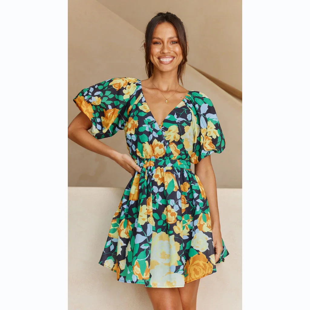 2025 Spring/Summer New Flower Printed Small Fresh Sweet V-Neck Short Dress 22104
2025 Spring/Summer New Flower Printed Small Fresh Sweet V-Neck Short Dress 22104