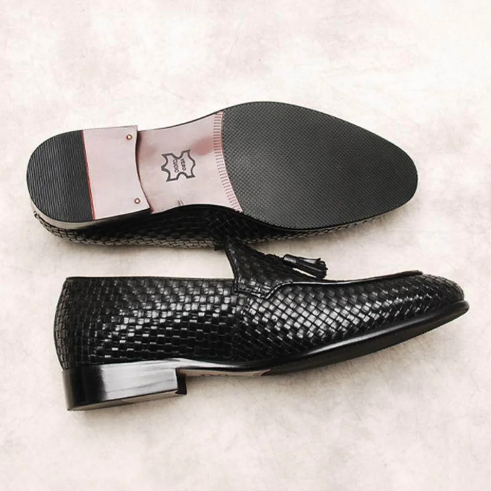 Breathable Woven Tassel Loafers Men Genuine Leather Business Casual Leather Shoes Versatile Male Formal Dress Shoes
Breathable Woven Tassel Loafers Men Genuine Leather Business Casual Leather Shoes Versatile Male Formal Dress Shoes