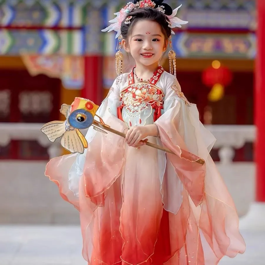 Новое платье в китайском стиле Ханьфу для девочек, весенне-летнее детское платье принцессы с длинными рукавами
Новое платье в китайском стиле Ханьфу для девочек, весенне-летнее детское платье принцессы с длинными рукавами