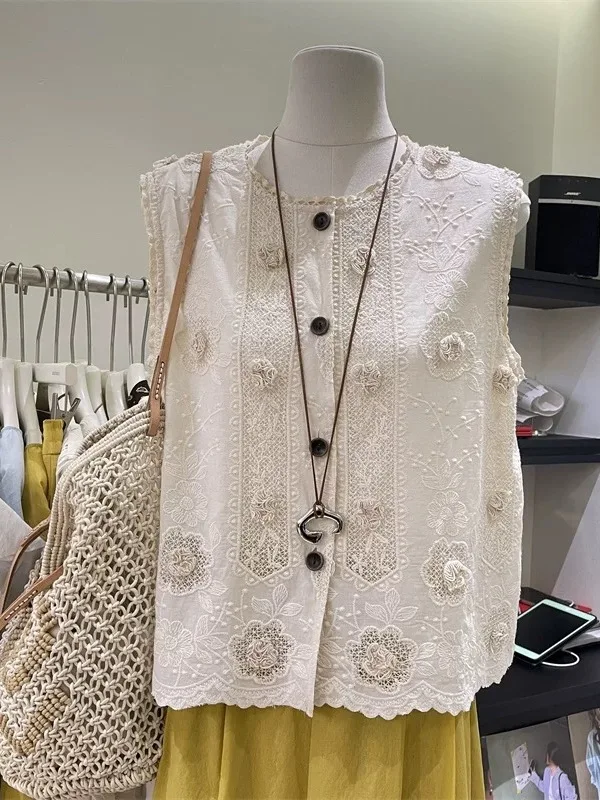 Elegant Hollow out Embroidery Relief Heavy Work Lace Sleeveless Tank Top Women's Thin Style Vest French Style Cotton Blend
Elegant Hollow out Embroidery Relief Heavy Work Lace Sleeveless Tank Top Women's Thin Style Vest French Style Cotton Blend