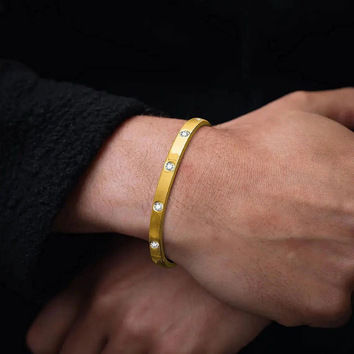 Stylish Men's Bangle Bracelet,Waterproof Stainless Steel AAA Cubic Zirconia Stone Oval Bangle,Anniversary Birthday Gift for Him
Stylish Men's Bangle Bracelet,Waterproof Stainless Steel AAA Cubic Zirconia Stone Oval Bangle,Anniversary Birthday Gift for Him