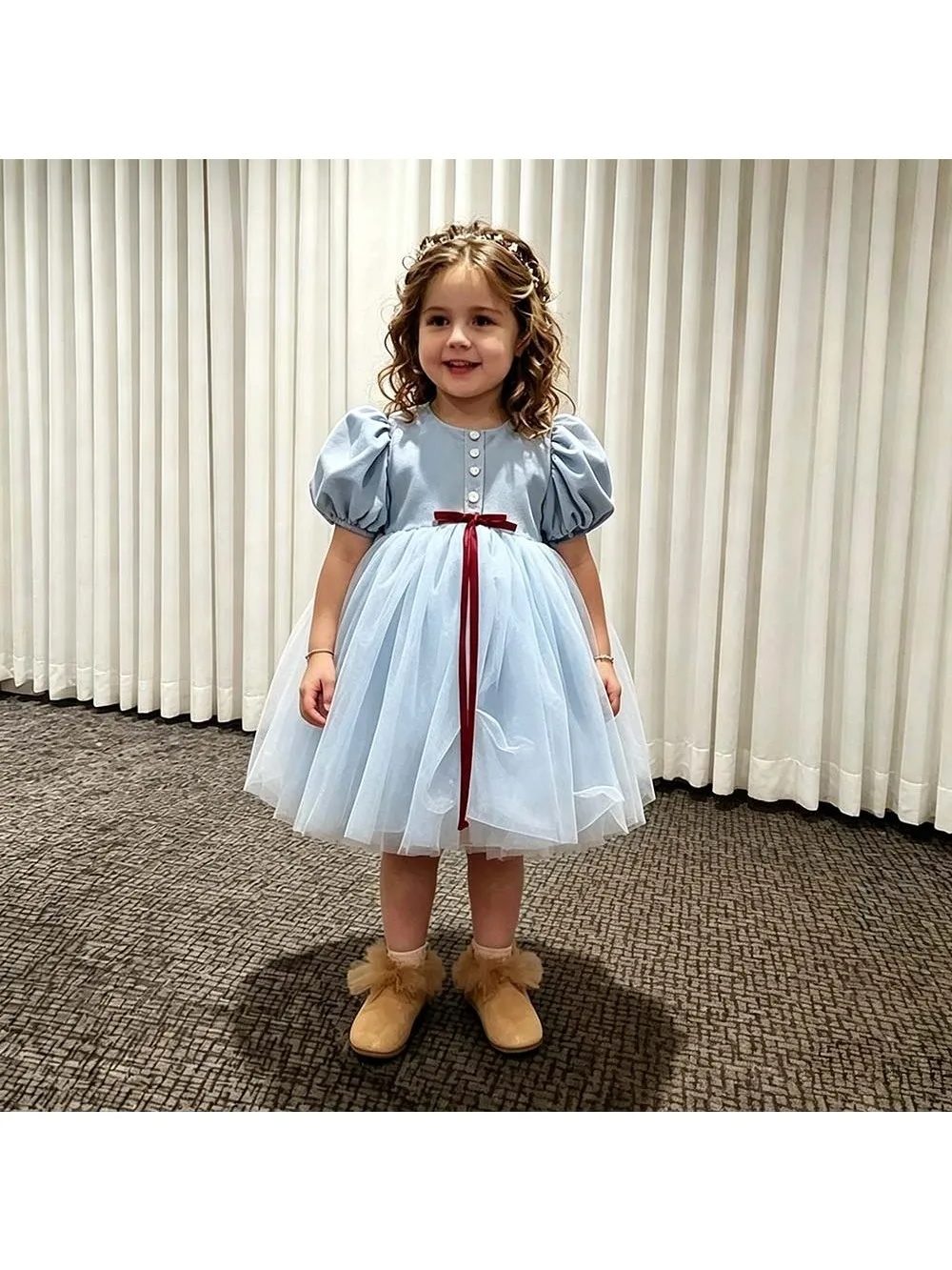 Classic Customized Flower Girl Dress for Wedding Puff Sleeves High Waist Tulle Kids Birthday Party First Communion Ball Gowns
Classic Customized Flower Girl Dress for Wedding Puff Sleeves High Waist Tulle Kids Birthday Party First Communion Ball Gowns