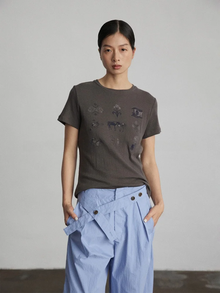 Ordinary times High Quality Embroidered Short Sleeve T-Shirt Women's Summer New Style Slimming Versatile Cotton round Neck Top
Ordinary times High Quality Embroidered Short Sleeve T-Shirt Women's Summer New Style Slimming Versatile Cotton round Neck Top