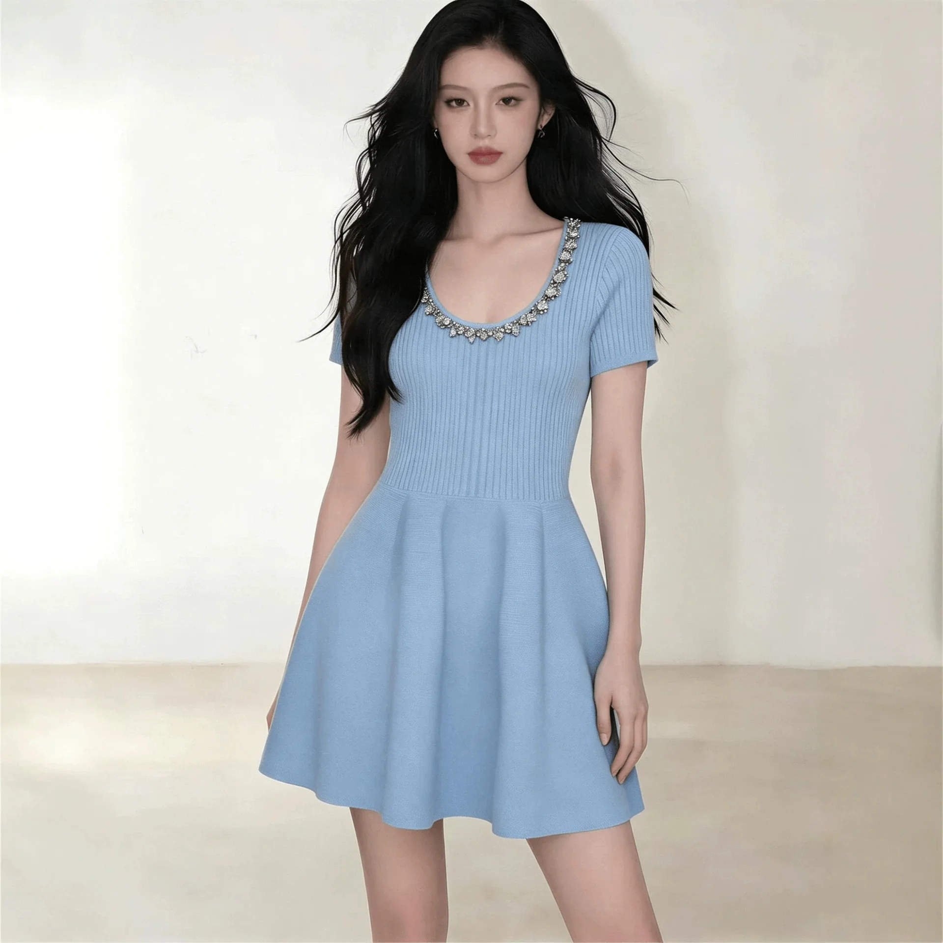2026 Summer Knitted Solid Dress Luxury Beaded U-Neck Short Sleeve Slim Fit High Waist Dress Elegant Birthday Party Evening Gown
2026 Summer Knitted Solid Dress Luxury Beaded U-Neck Short Sleeve Slim Fit High Waist Dress Elegant Birthday Party Evening Gown