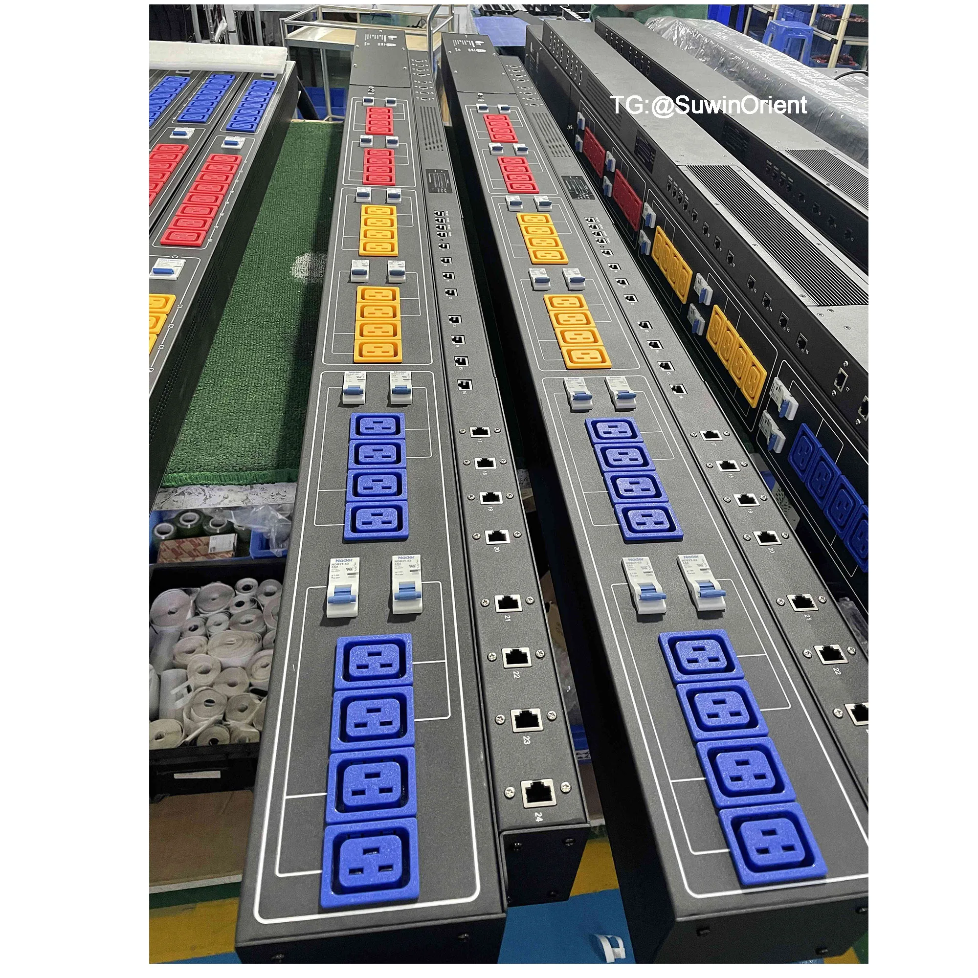 OIT 50A 63A 125A 160A 200A C19 240V Smart C19 Socket PDU Rack Power Distribution Unit with 24ports Switches
OIT 50A 63A 125A 160A 200A C19 240V Smart C19 Socket PDU Rack Power Distribution Unit with 24ports Switches