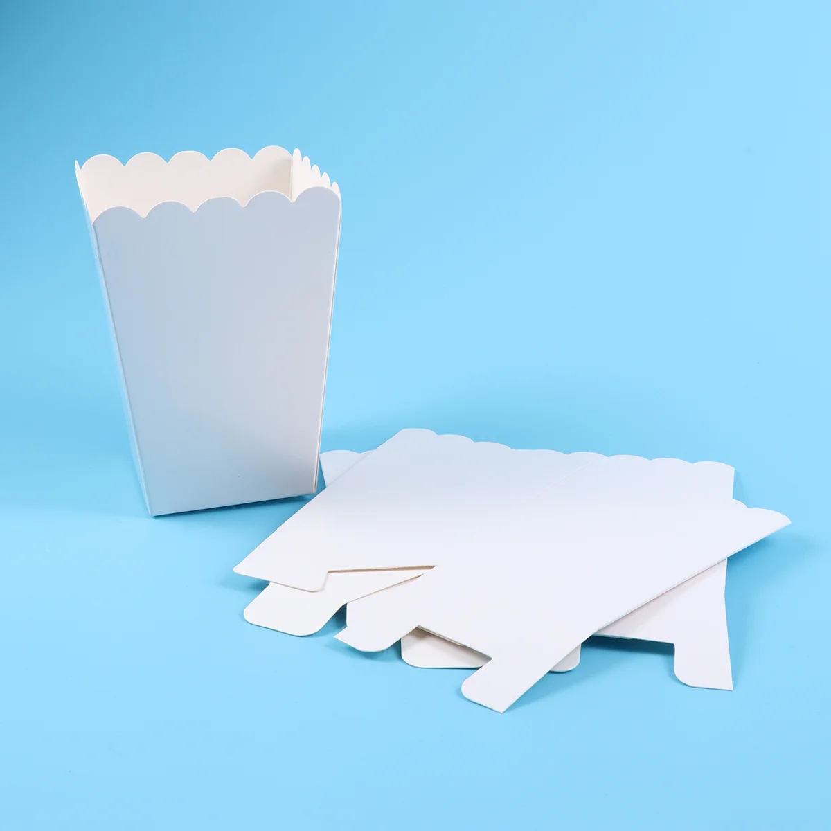 50PCS Paper Popcorn Box Wedding Candy Food Bag Favors Birthday Party Decoration Supplies cardboard popcorn
50PCS Paper Popcorn Box Wedding Candy Food Bag Favors Birthday Party Decoration Supplies cardboard popcorn