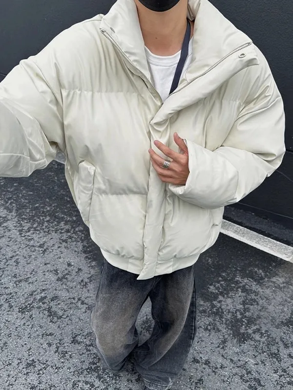 Мужская зимняя куртка из искусственной кожи и хлопка в американском уличном стиле, модный бренд Haome, высококачественная одежда в стиле оверсайз
Мужская зимняя куртка из искусственной кожи и хлопка в американском уличном стиле, модный бренд Haome, высококачественная одежда в стиле оверсайз