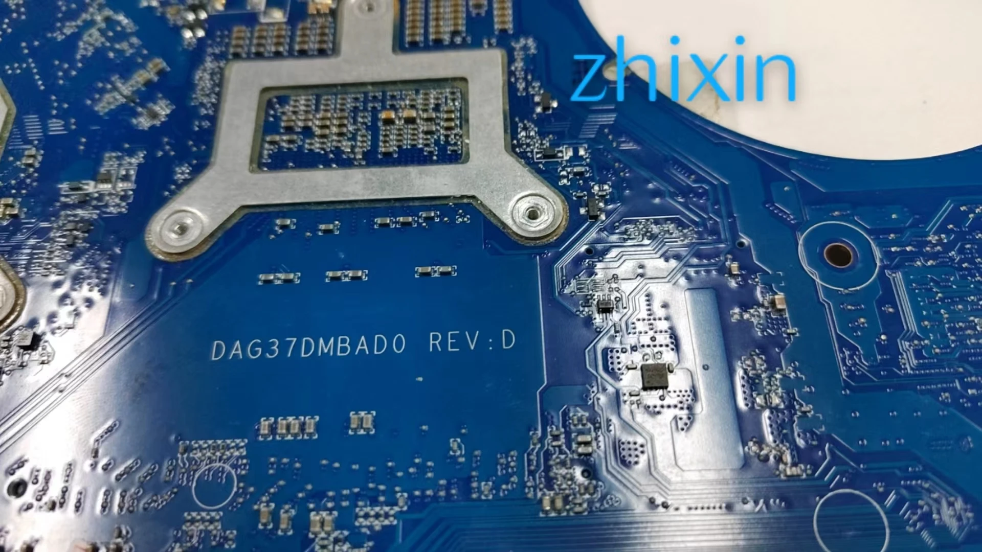 YOURUI для HP PAVILION 17-AB 17-W материнская плата для ноутбука i7-7700HQ 1060M 4 ГБ 915550-001 915550-601 DAG37DMBAD0 материнская плата
YOURUI для HP PAVILION 17-AB 17-W материнская плата для ноутбука i7-7700HQ 1060M 4 ГБ 915550-001 915550-601 DAG37DMBAD0 материнская плата