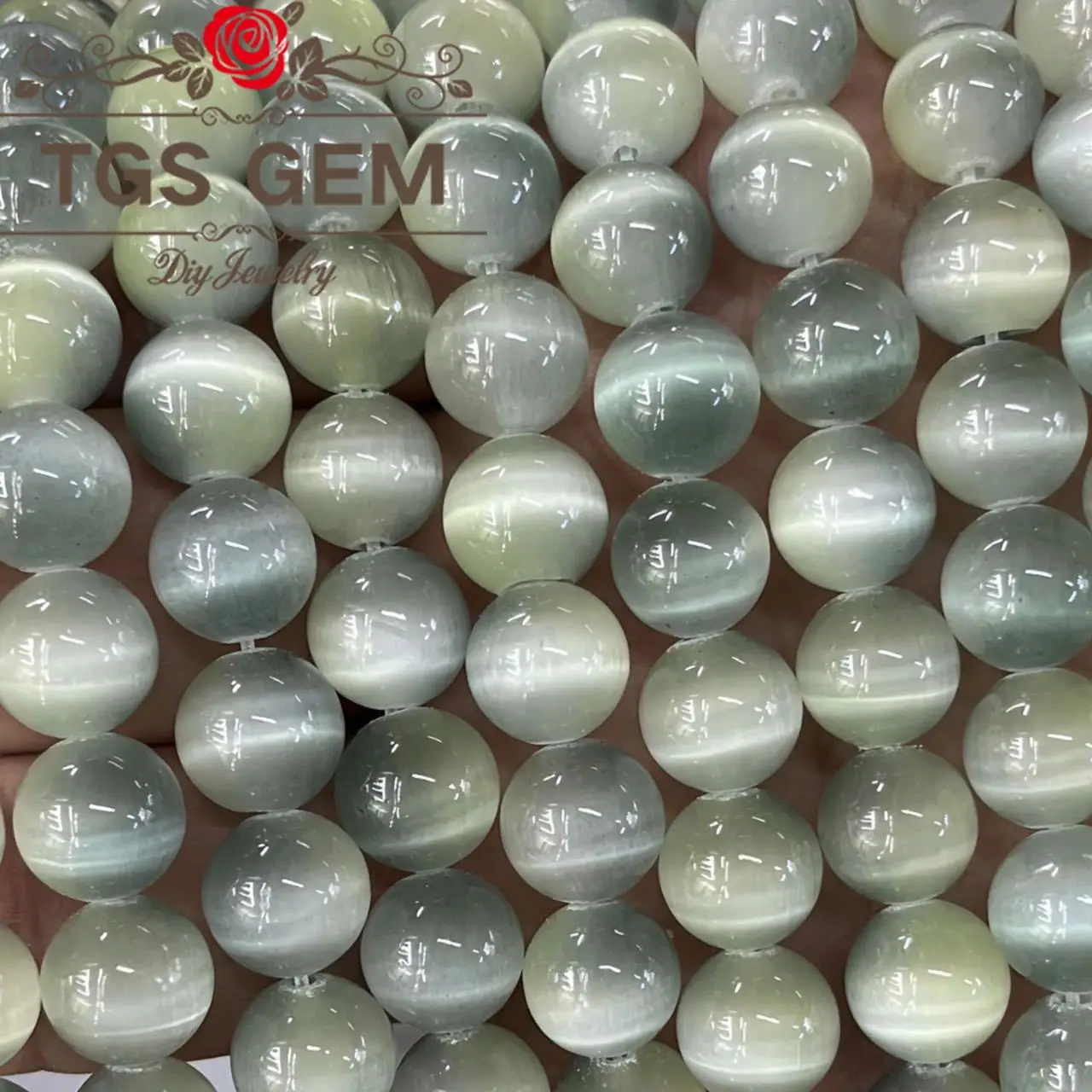 Factory AAA gradient light gray cat eye angel eye stone natural stone moon stone mermaid bead DIY loose bead accessories
Factory AAA gradient light gray cat eye angel eye stone natural stone moon stone mermaid bead DIY loose bead accessories