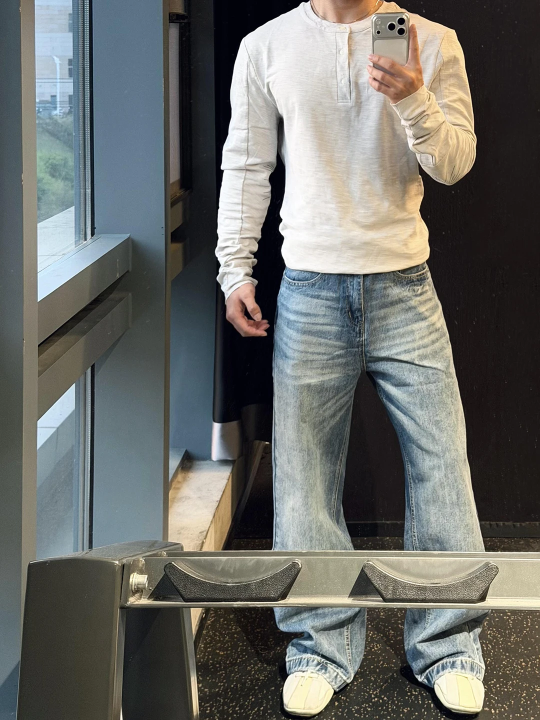 Cleanfit Men's Wide Leg Straight Jeans Pattern Retro Waed mid Waist Zipper Fly Loose Fit Autumn Casual Denim Pants
Cleanfit Men's Wide Leg Straight Jeans Pattern Retro Waed mid Waist Zipper Fly Loose Fit Autumn Casual Denim Pants