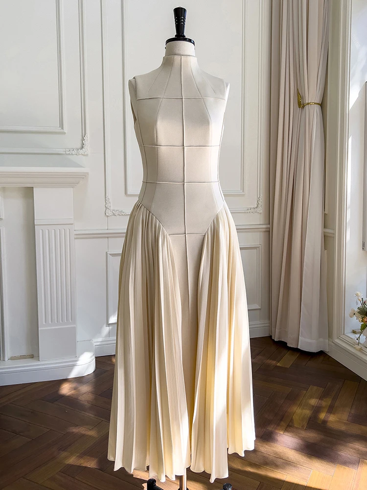 2023 New Fashion Clothes Women Square Collar Sleeveless High Waist Folds Slim Summer Dress Female
2023 New Fashion Clothes Women Square Collar Sleeveless High Waist Folds Slim Summer Dress Female
