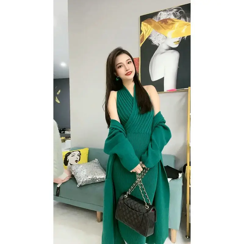 Women Suit Knitted Sweaters and Dress Two Pieces Set Female Casual Knitwear Cardigans Jumpers Ladies Solid Bodycon Suits G612
Women Suit Knitted Sweaters and Dress Two Pieces Set Female Casual Knitwear Cardigans Jumpers Ladies Solid Bodycon Suits G612