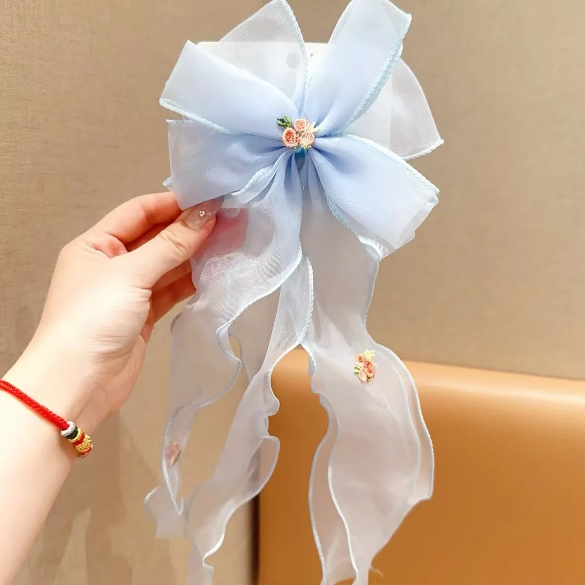 Korean Children's Braided Hairpin Embroidered Floral Hair Accessories Princess Girl Ponytail Headdress Top Clip For Kids
Korean Children's Braided Hairpin Embroidered Floral Hair Accessories Princess Girl Ponytail Headdress Top Clip For Kids