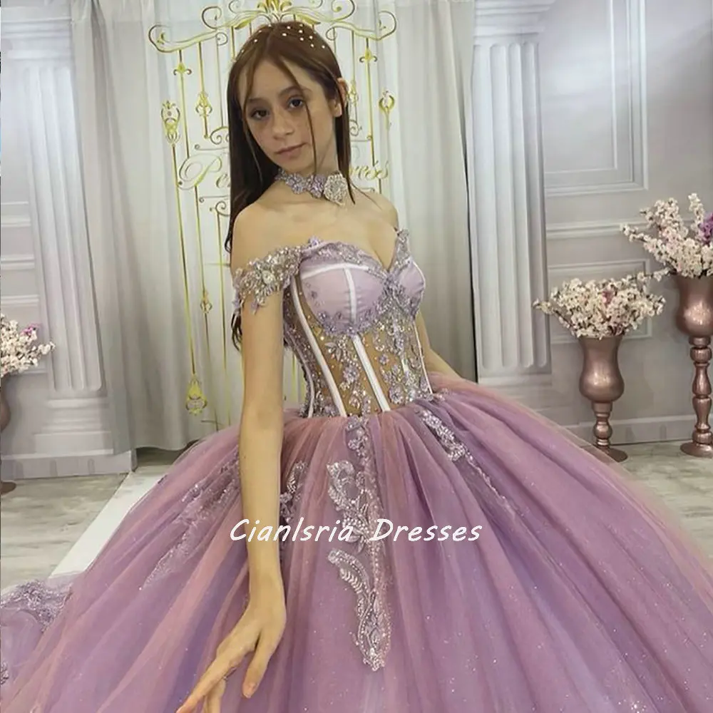 Lilac Crystal Beading Illusion Quinceanera Dresses Ball Gown Off The Shoulder Appliques Lace Corset Vestidos De XV Anos
Lilac Crystal Beading Illusion Quinceanera Dresses Ball Gown Off The Shoulder Appliques Lace Corset Vestidos De XV Anos