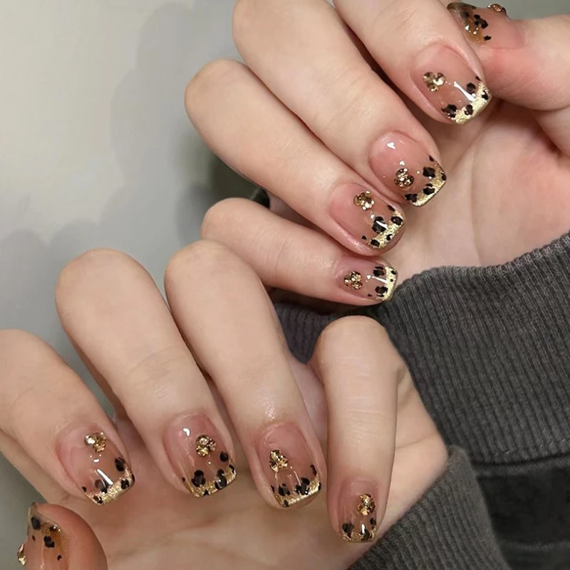 Shiny Rhinestone Leopard Print Cat Eye French Shiny Nail Art Fashion Fake Nails Detachable Finished False Nails Press on Nails
Shiny Rhinestone Leopard Print Cat Eye French Shiny Nail Art Fashion Fake Nails Detachable Finished False Nails Press on Nails
