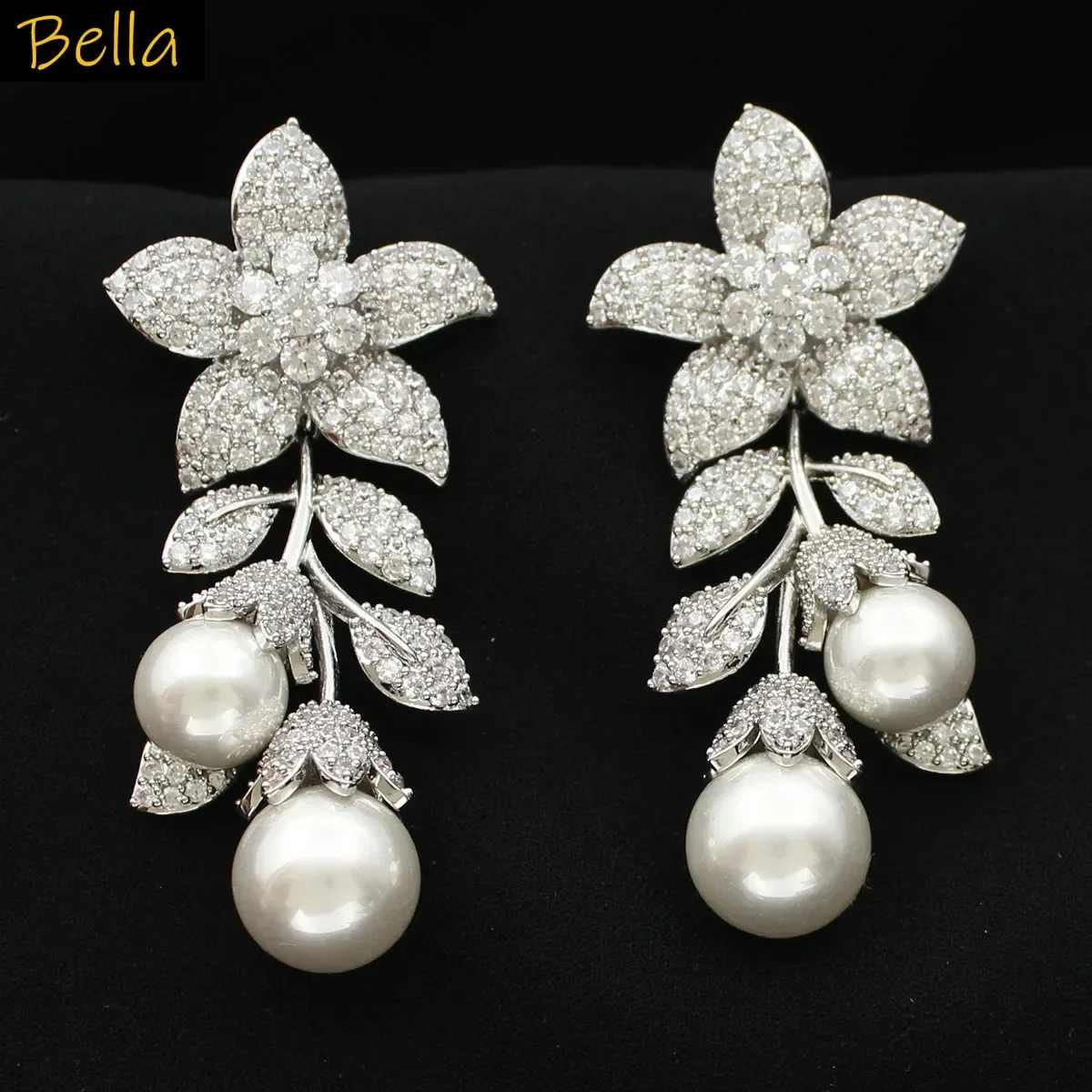 Flower Dangle Earrings for Women Cubic Zirconia Pearls Teardrop Earrings for Wedding Evening Party Jewelry Anniversary Gift Wife
Flower Dangle Earrings for Women Cubic Zirconia Pearls Teardrop Earrings for Wedding Evening Party Jewelry Anniversary Gift Wife