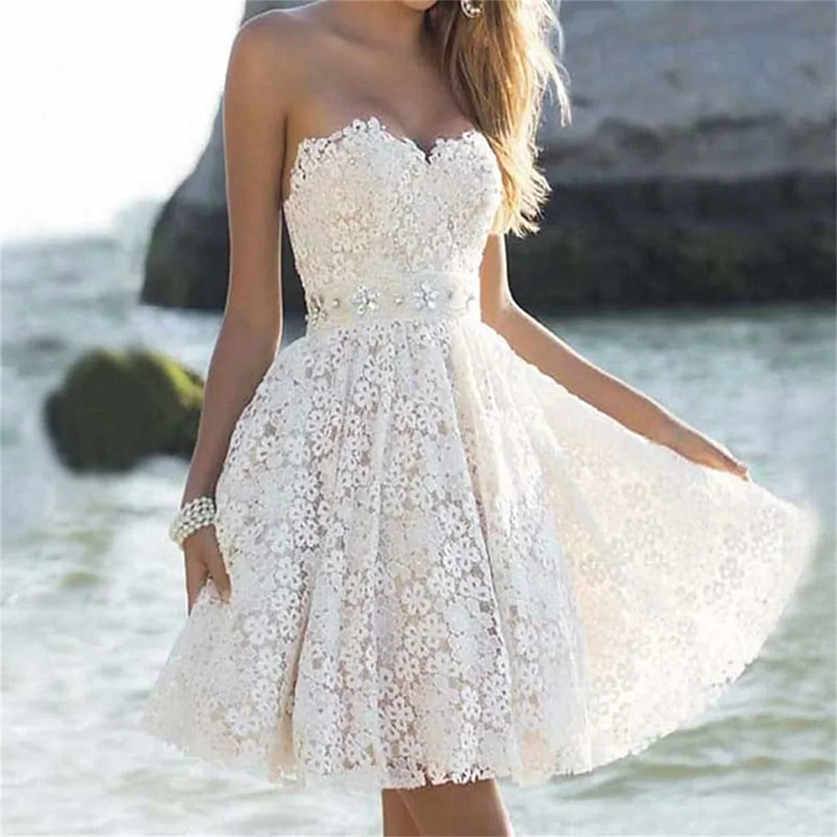 Women's Semi Formal Party A Line Mini Dress White Sleeveless Pure Color Lace Strapless Wedding Guest Slim Embroidery 2023
Women's Semi Formal Party A Line Mini Dress White Sleeveless Pure Color Lace Strapless Wedding Guest Slim Embroidery 2023