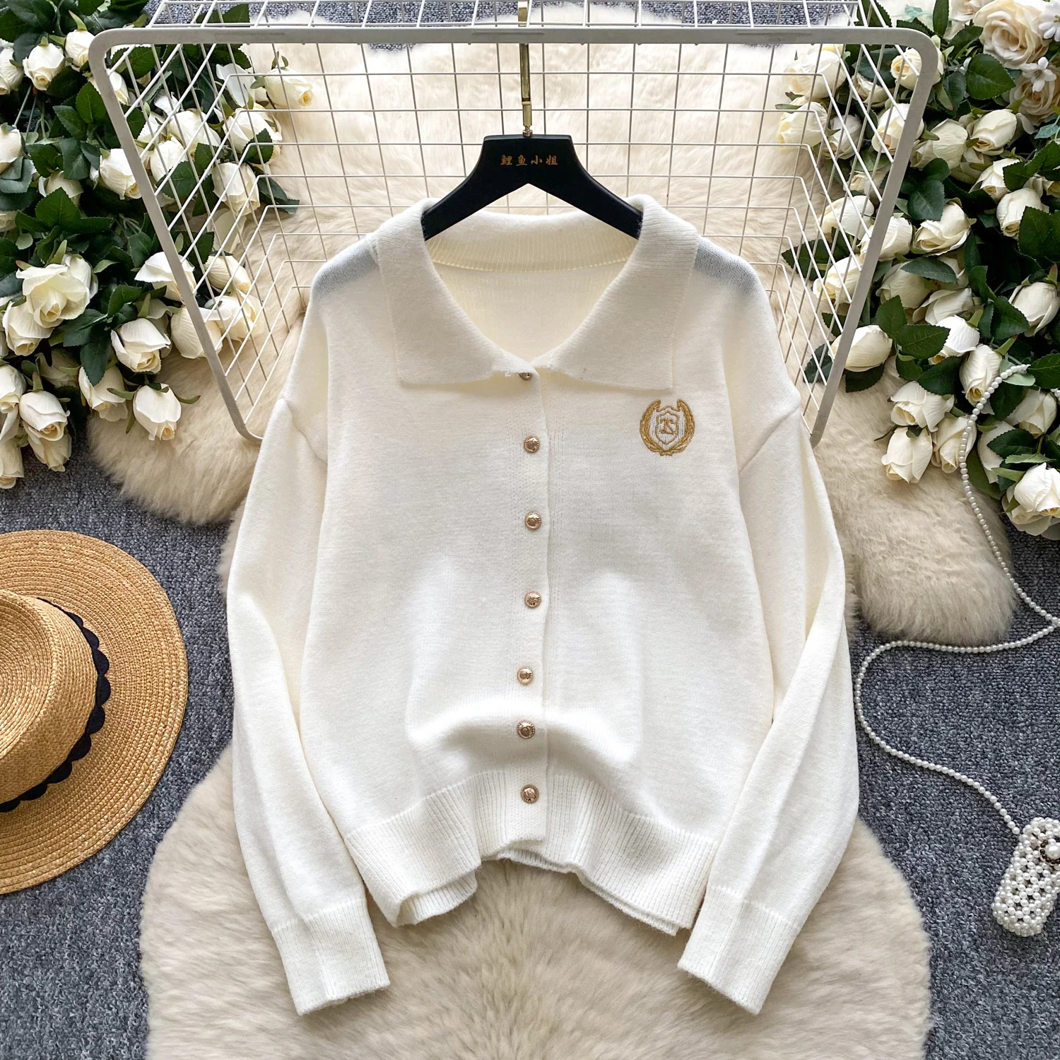 Spring Autumn Women College Style Polo Collar Embroidery Knitted Sweater Cardigans Tops for Student
Spring Autumn Women College Style Polo Collar Embroidery Knitted Sweater Cardigans Tops for Student
