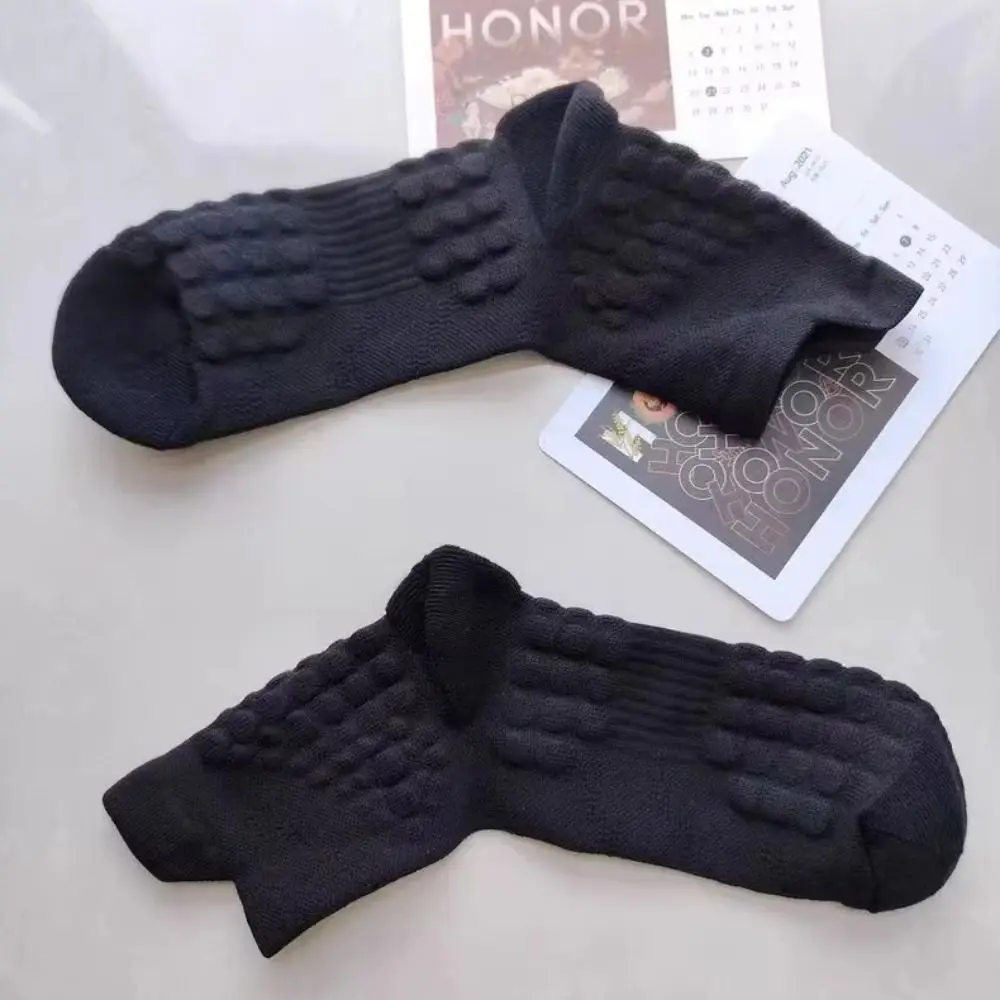 Впитывающие пот противоскользящие спортивные носки, удобные дышащие мужские носки для бадминтона, профессиональные низкие полотенца, носки унисекс
Впитывающие пот противоскользящие спортивные носки, удобные дышащие мужские носки для бадминтона, профессиональные низкие полотенца, носки унисекс