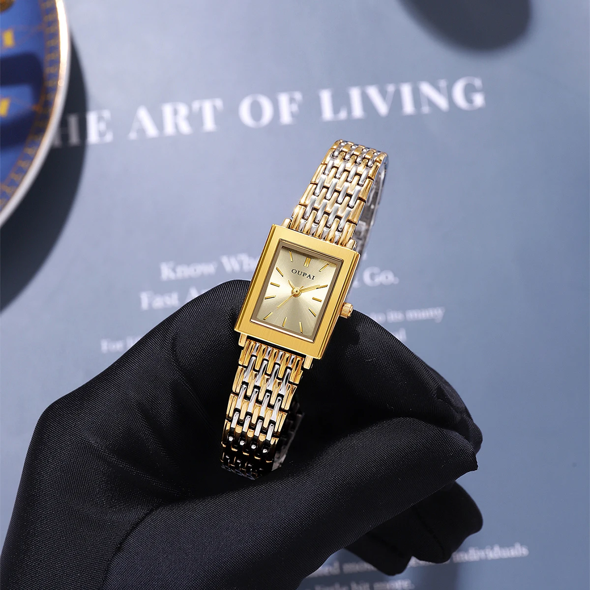 Oupai rectangular women's watch quartz move golden stainless steel material exquisite fashion and simple women wristwatch
Oupai rectangular women's watch quartz move golden stainless steel material exquisite fashion and simple women wristwatch
