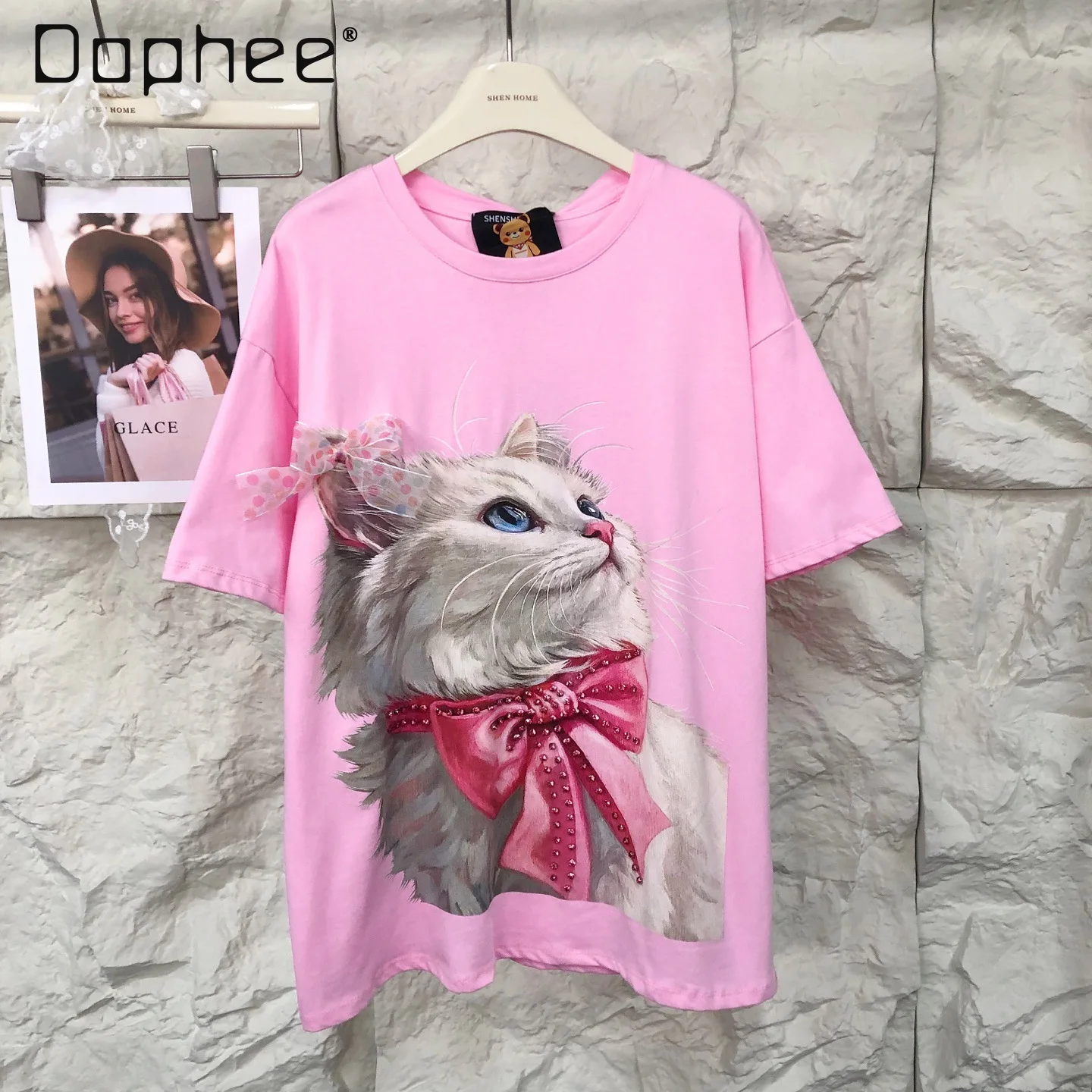 Korean Version Sweet Fashion Nail Diamond Cat Print Bow Loose Short-sleeved T-shirt Kawaii Clothes Aesthetic Clothes Y2k Top
Korean Version Sweet Fashion Nail Diamond Cat Print Bow Loose Short-sleeved T-shirt Kawaii Clothes Aesthetic Clothes Y2k Top