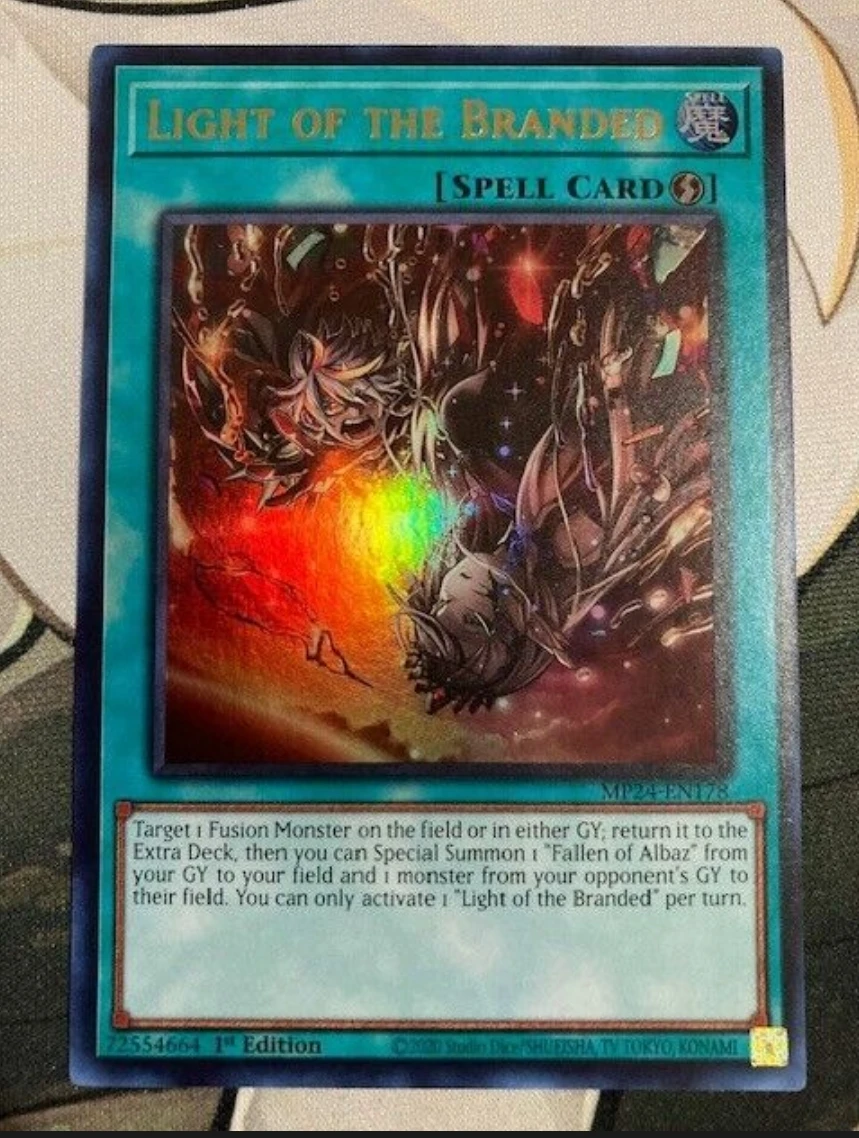 Yugioh KONAMI Duel Monsters TCG MP24-EN178 Light of the Branded Ультра редкая английская 1-я коллекция мятная карта
Yugioh KONAMI Duel Monsters TCG MP24-EN178 Light of the Branded Ультра редкая английская 1-я коллекция мятная карта