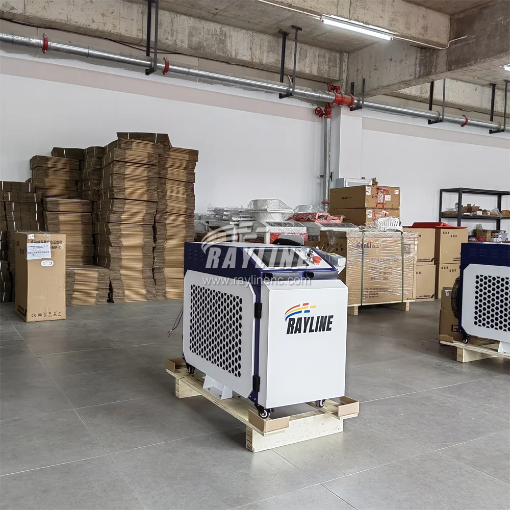 Hot-selling handheld laser welding machine adopts fiber optic transmission
Hot-selling handheld laser welding machine adopts fiber optic transmission