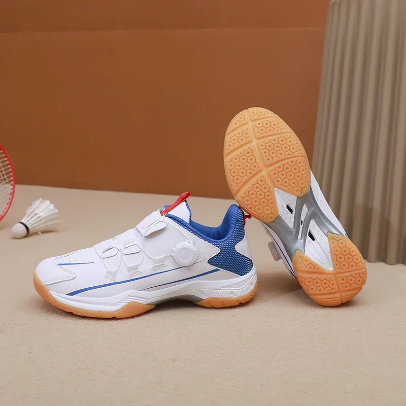 Professional Badminton Shoes for Men and Women Outdoor Fitness Shoes for Men's Volleyball Breathable Sports Tennis Shoes 35-46
Professional Badminton Shoes for Men and Women Outdoor Fitness Shoes for Men's Volleyball Breathable Sports Tennis Shoes 35-46