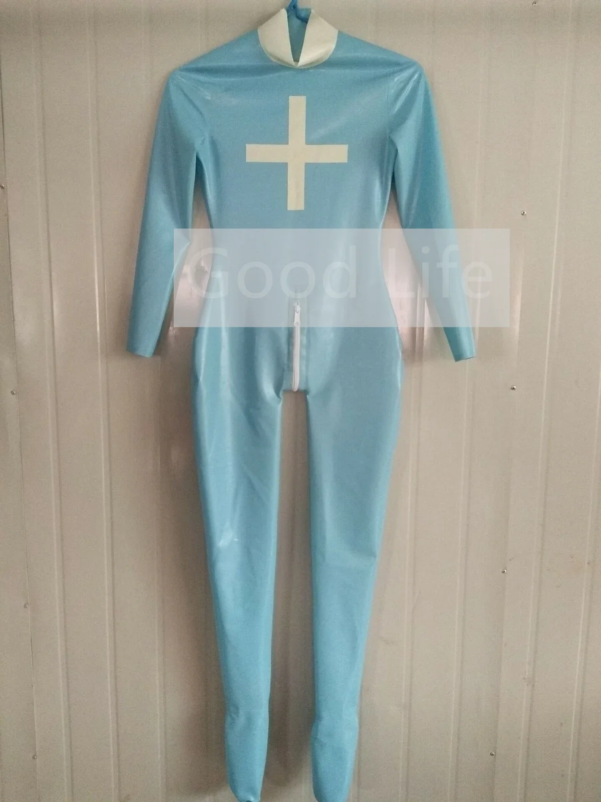 Sexy Latex Woman Overalls Leotard Lady's Gummi Latex Bodysuit With White Decoration Front to Back Crotch Zipper Cosplay Uniform
Sexy Latex Woman Overalls Leotard Lady's Gummi Latex Bodysuit With White Decoration Front to Back Crotch Zipper Cosplay Uniform