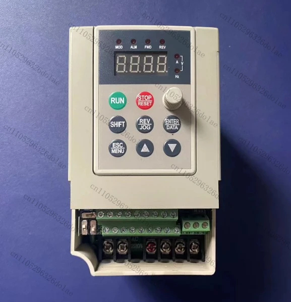 EDS800-2S0004 220 В 0,4 кВт Тест преобразователя частоты ОК
EDS800-2S0004 220 В 0,4 кВт Тест преобразователя частоты ОК