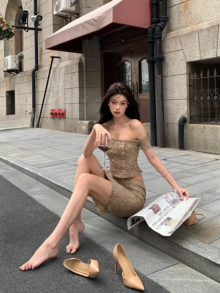 Strive Sexy Summer 2026 One-Shoulder Bodycon Skirt Set Women's Fashion Korean Style Short Length Mid-Length A-Line Skirt
Strive Sexy Summer 2026 One-Shoulder Bodycon Skirt Set Women's Fashion Korean Style Short Length Mid-Length A-Line Skirt
