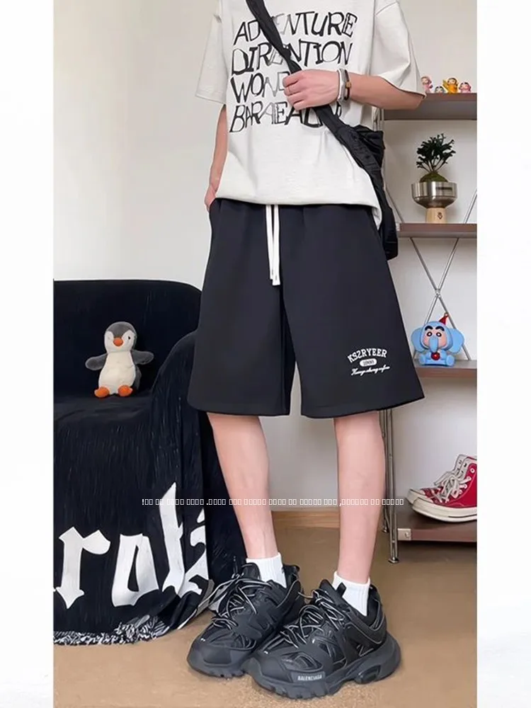 Спортивные шорты Qui Dry для мужчин, летняя одежда для активного отдыха, американский ретро-стиль, вышивка, шелковистые повседневные пляжные шорты-панталоны
Спортивные шорты Qui Dry для мужчин, летняя одежда для активного отдыха, американский ретро-стиль, вышивка, шелковистые повседневные пляжные шорты-панталоны