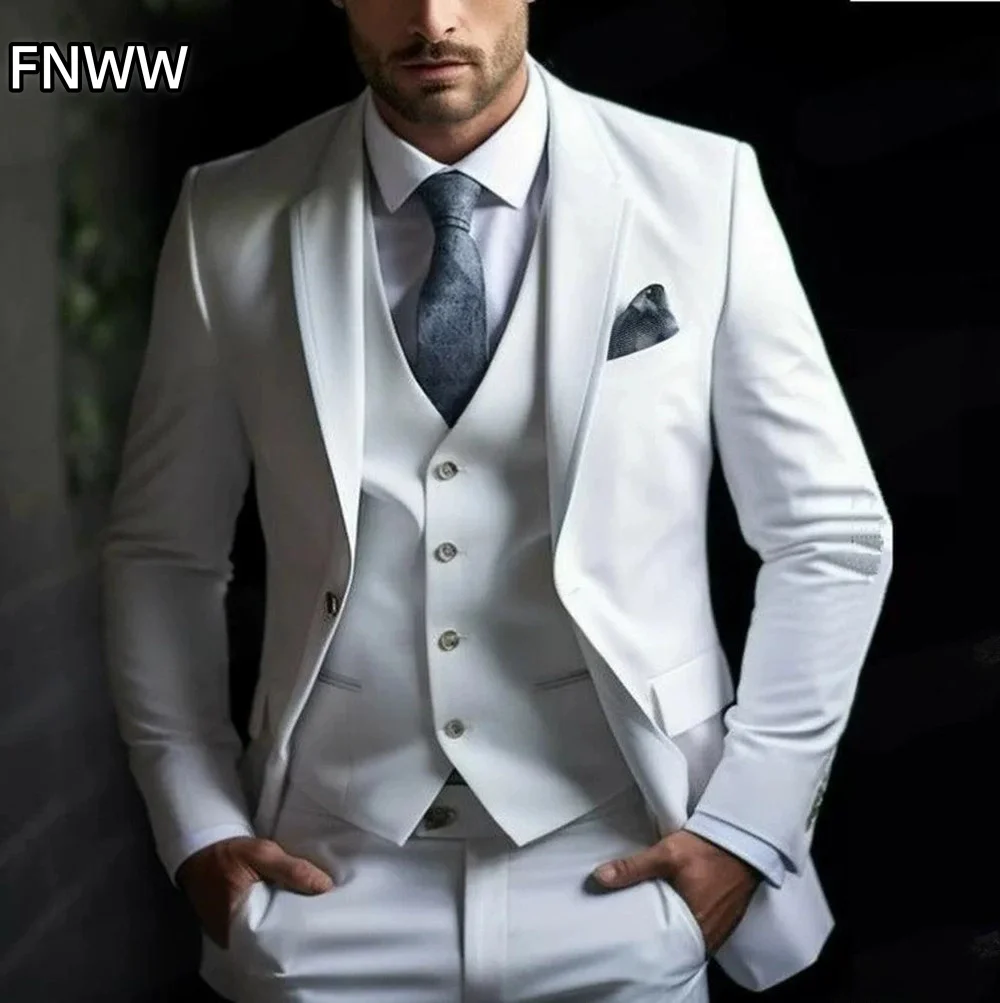 Formal Business Suits for Groomsmen And Festive Occasions Stylish Slim Fit Men's Three Piece Suit Peak Lapel Blazer Vest Pants
Formal Business Suits for Groomsmen And Festive Occasions Stylish Slim Fit Men's Three Piece Suit Peak Lapel Blazer Vest Pants