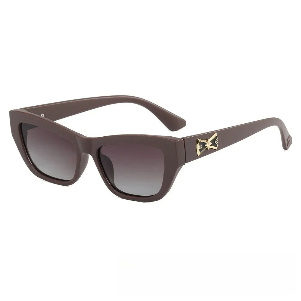 Retro Square Sunglasses - Polarized UV400 Petite Frame with Bow Accents, Vintage Chic Unisex Shades for Urban Street Style
Retro Square Sunglasses - Polarized UV400 Petite Frame with Bow Accents, Vintage Chic Unisex Shades for Urban Street Style