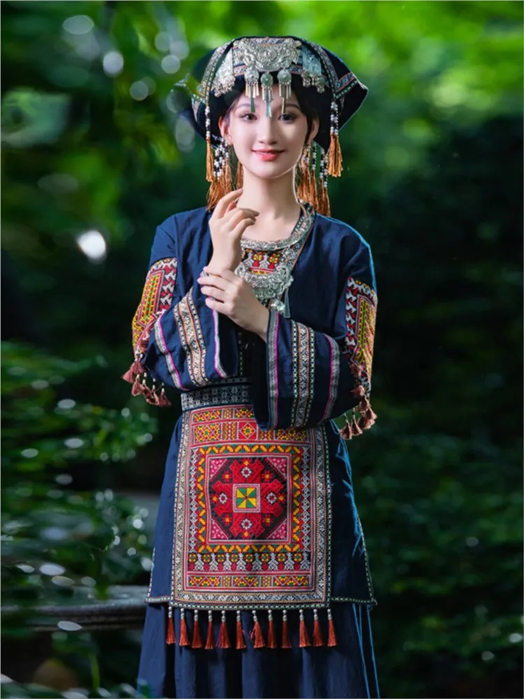 Exotic costumes female dance performance ethnic
Exotic costumes female dance performance ethnic