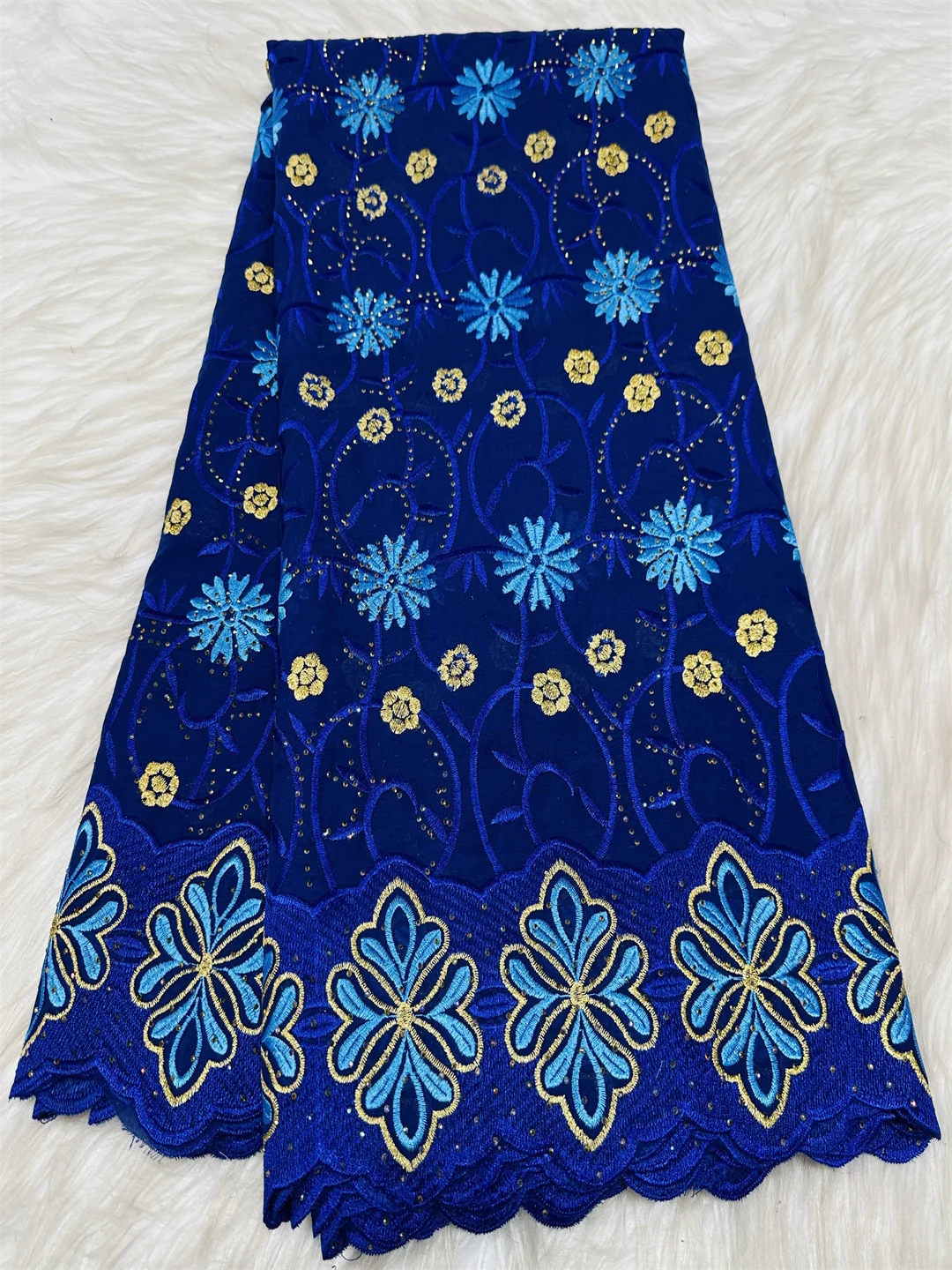Nigerian Cotton Lace Fabric With Stones 2026 High Quality African Swiss Voile Lace Fabric For Sewing Women Wedding Party Dresses
Nigerian Cotton Lace Fabric With Stones 2026 High Quality African Swiss Voile Lace Fabric For Sewing Women Wedding Party Dresses