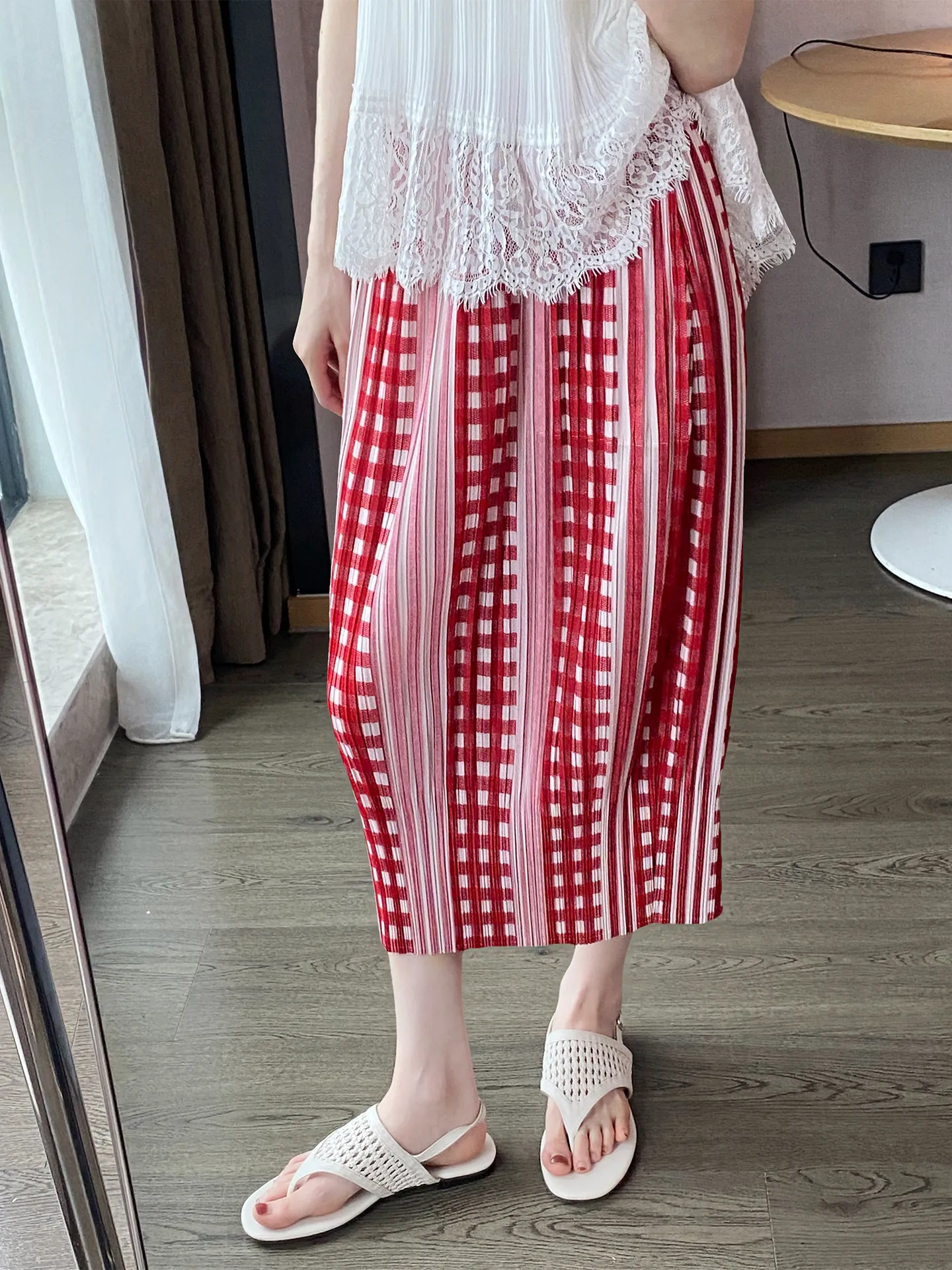 Women Casual Flared Skirt with Checkered Print Loose Elastic Comfort Fabric Design Summer New Arrivals
Women Casual Flared Skirt with Checkered Print Loose Elastic Comfort Fabric Design Summer New Arrivals