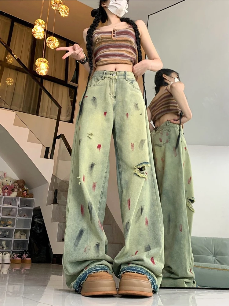 Women's American Style Jeans Low Waist Loose Fit Wide Leg Denim Pants With Splatter Ripped Holes Hem For Summer Streetwear
Women's American Style Jeans Low Waist Loose Fit Wide Leg Denim Pants With Splatter Ripped Holes Hem For Summer Streetwear