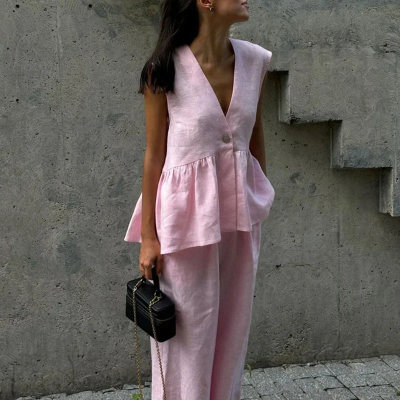 Ladies Casual V Neck Sleeveless Top with Pants 2pc Sets Summer High Street Pocket Loose Outfit Elegant Button Solid Color Suit
Ladies Casual V Neck Sleeveless Top with Pants 2pc Sets Summer High Street Pocket Loose Outfit Elegant Button Solid Color Suit
