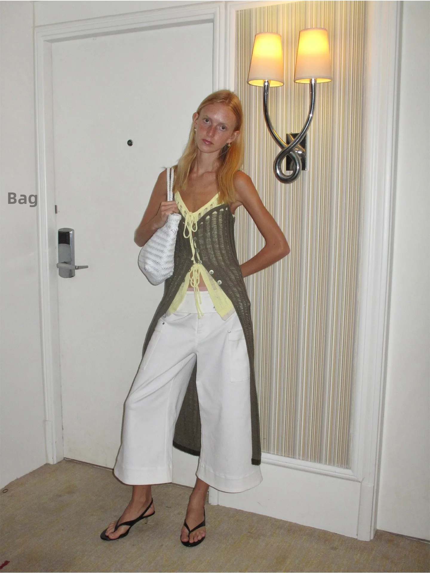 Женский повседневный хлопковый вязаный топ на весну-лето, новинка, универсальный, с вырезами, для многослойного ношения, с завязками, модный комплект
Женский повседневный хлопковый вязаный топ на весну-лето, новинка, универсальный, с вырезами, для многослойного ношения, с завязками, модный комплект