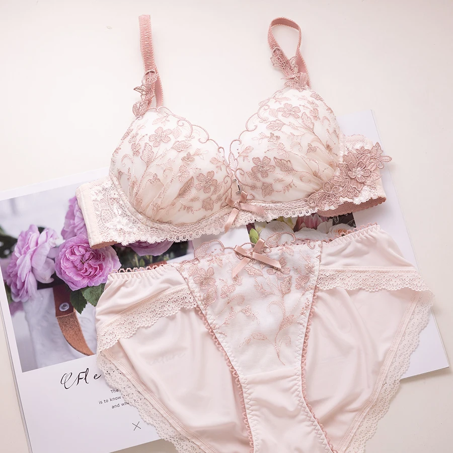 Sweet cute girls embroidered flowers lingerie cotton crotch comfortable breathable shallow cup bra underwear panty female set
Sweet cute girls embroidered flowers lingerie cotton crotch comfortable breathable shallow cup bra underwear panty female set