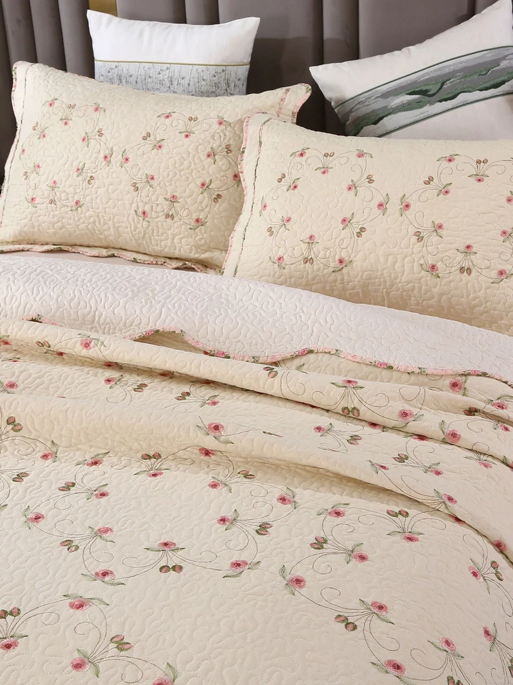 Spring New High-End Embroidered Pure Cotton Bed Cover Tatami Mat Three-Piece Set Seasonal Universal Bedding Cover
Spring New High-End Embroidered Pure Cotton Bed Cover Tatami Mat Three-Piece Set Seasonal Universal Bedding Cover