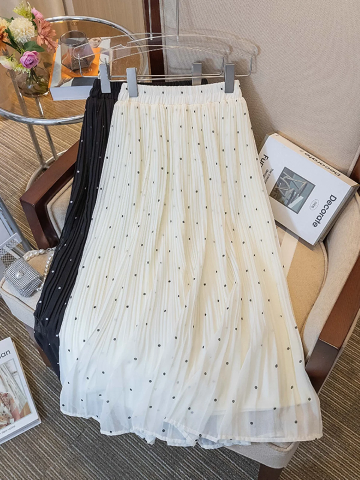 Polka Dot Mesh Chiffon High Waist A-Line Pleated Skirt Women's Summer plus Size Slimming Belly Covering Elastic Waist Skirt
Polka Dot Mesh Chiffon High Waist A-Line Pleated Skirt Women's Summer plus Size Slimming Belly Covering Elastic Waist Skirt