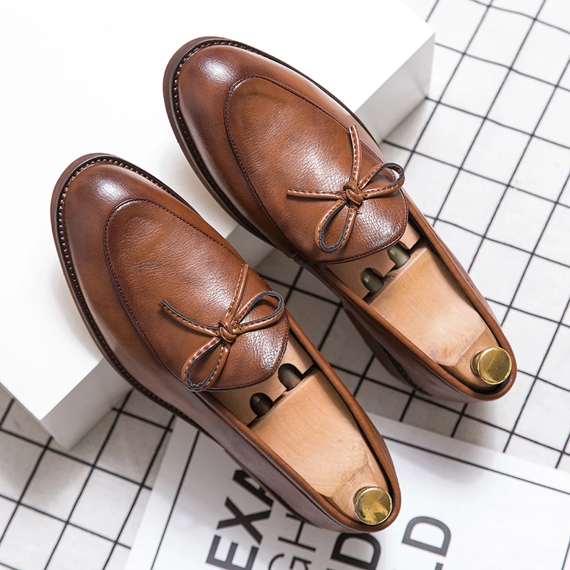 New Men Classic Tassel Shoes Luxurious Casual Comfortable Fashionable Leather Shoes European High-quality Loafers Sizes 38-47
New Men Classic Tassel Shoes Luxurious Casual Comfortable Fashionable Leather Shoes European High-quality Loafers Sizes 38-47