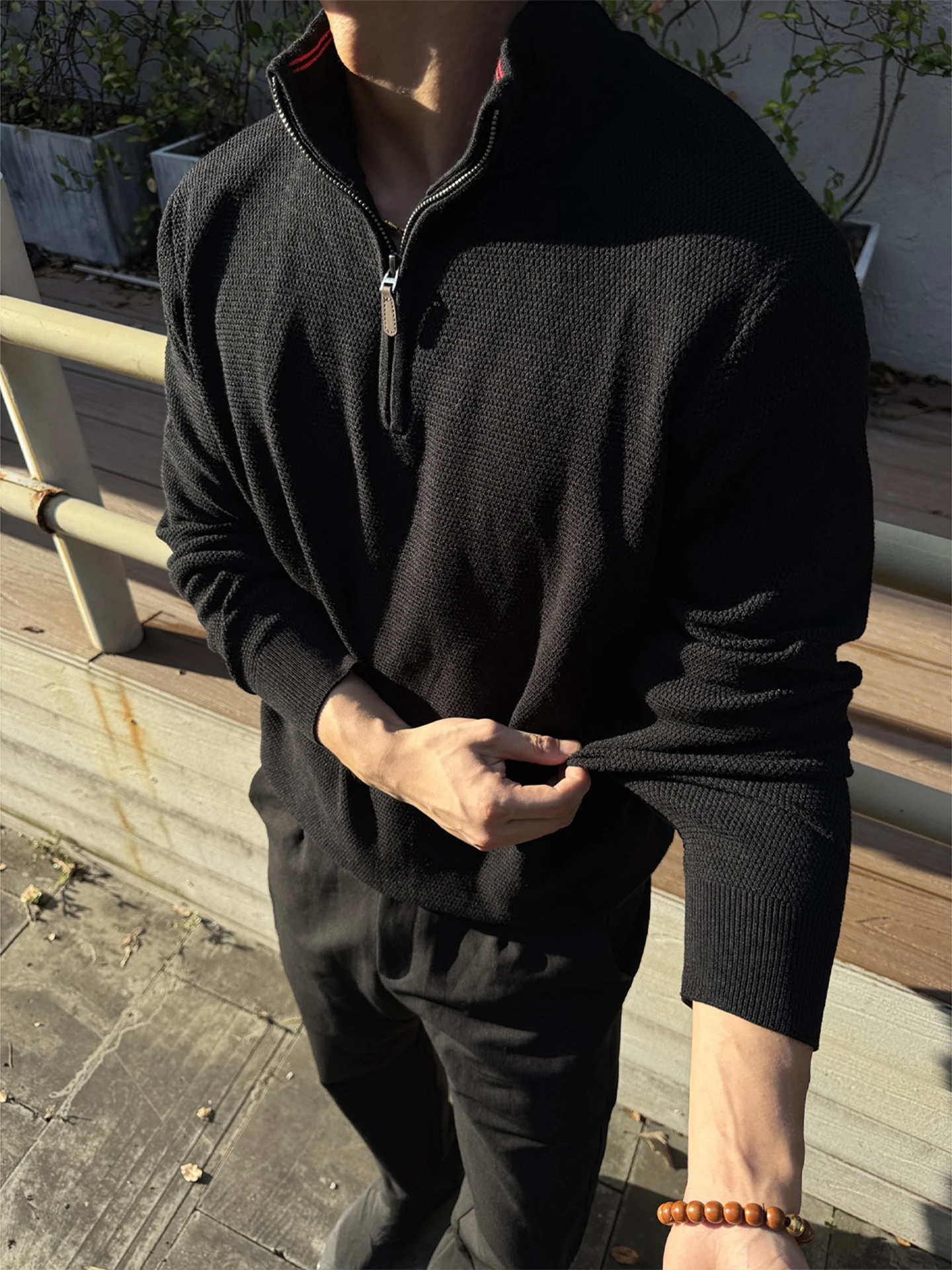 Мужской вязаный свитер в американском стиле с длинным рукавом, средней плотности, на молнии до середины, приталенный, с высоким воротником, базовая кофта для осени
Мужской вязаный свитер в американском стиле с длинным рукавом, средней плотности, на молнии до середины, приталенный, с высоким воротником, базовая кофта для осени