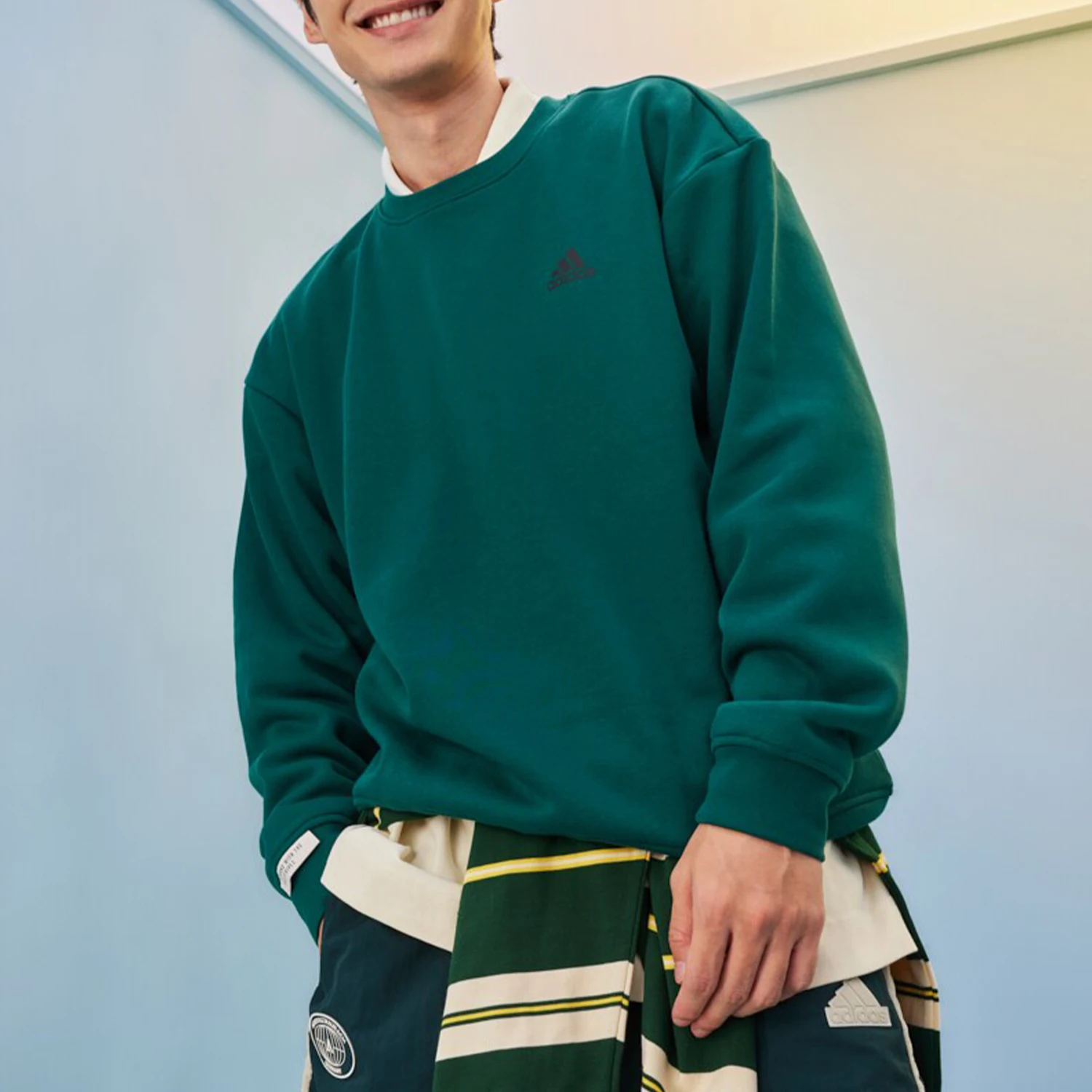 adidas Genuine New Unisex Simple Casual Loose-fit Fleece Hoodie JM9096
adidas Genuine New Unisex Simple Casual Loose-fit Fleece Hoodie JM9096