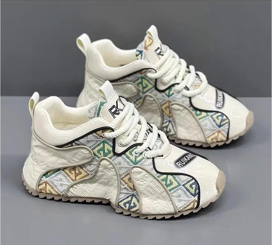 Chunky Sneakers Men Designer Cover Bottom Board Shoes Fashion Casual Microfiber Leather Fabric Increased Internal Platform Shoes
Chunky Sneakers Men Designer Cover Bottom Board Shoes Fashion Casual Microfiber Leather Fabric Increased Internal Platform Shoes